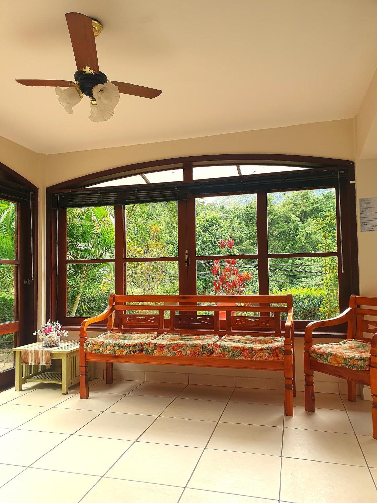 Aconchego De Itaipava - Casa De 3 Quartos, Equipada, Area Kids, Jacuzzi, Pet Friendly, Churrasqueira, Em Meio A Natureza E Proximo Ao Centro Do Bairro Petrópolis Eksteriør bilde